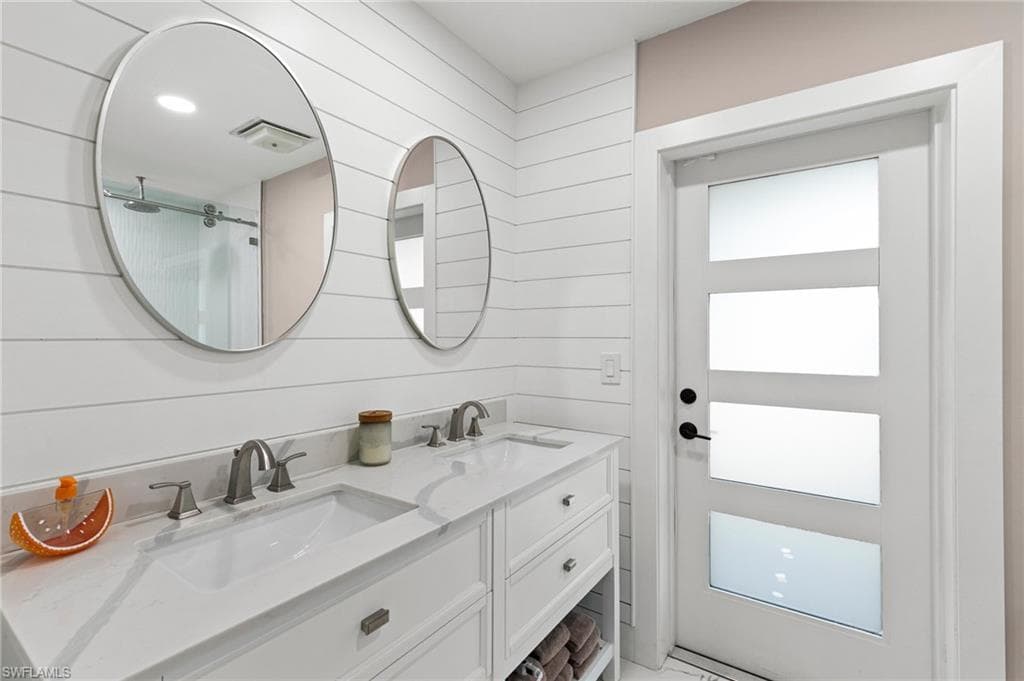 1221 Ember Ct, Marco Island, FL 34145-25