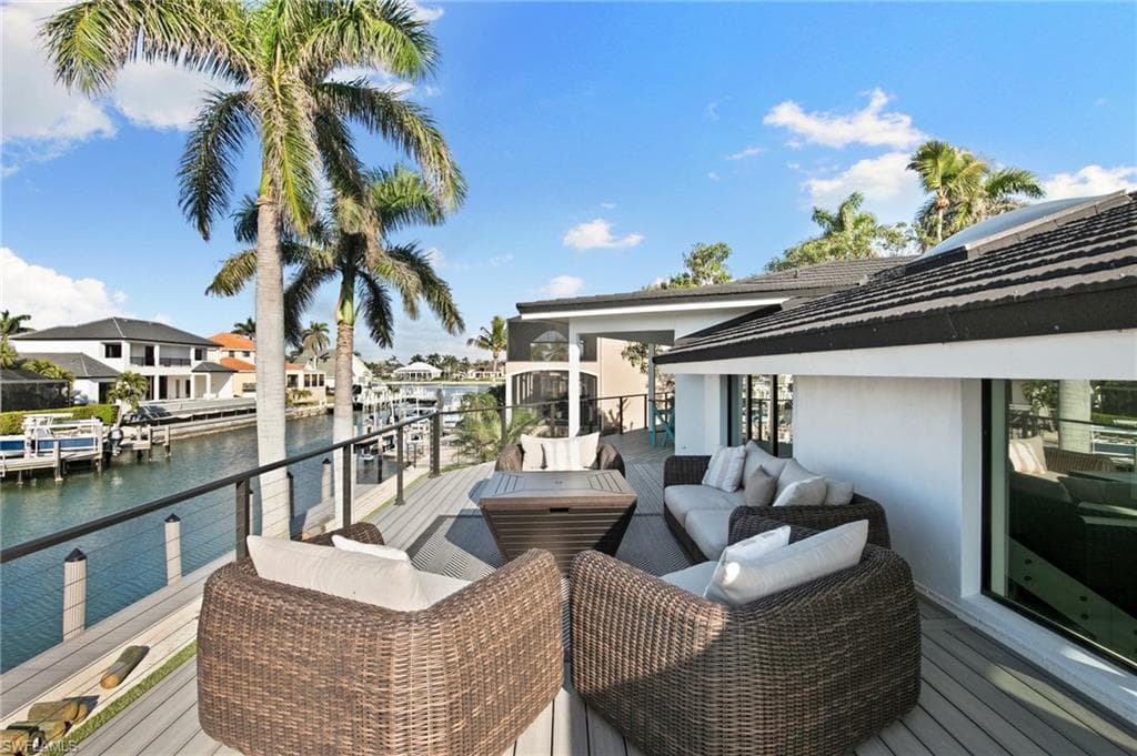 1221 Ember Ct, Marco Island, FL 34145-33