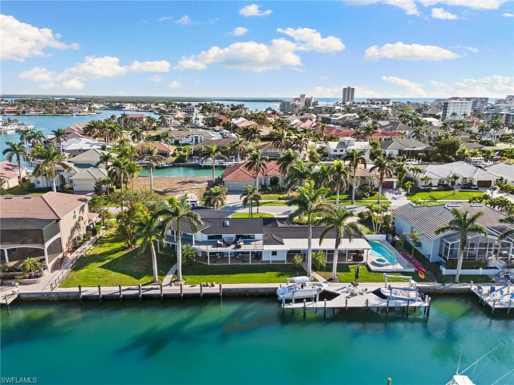 1221 Ember Ct, Marco Island, FL 34145-45