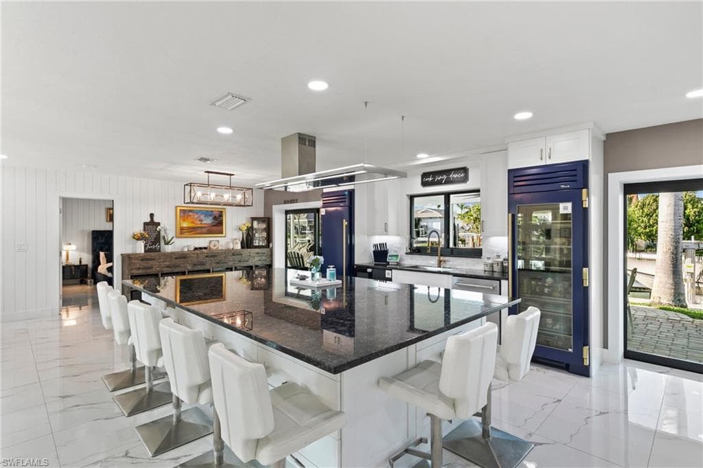 1221 Ember Ct, Marco Island, FL 34145-8