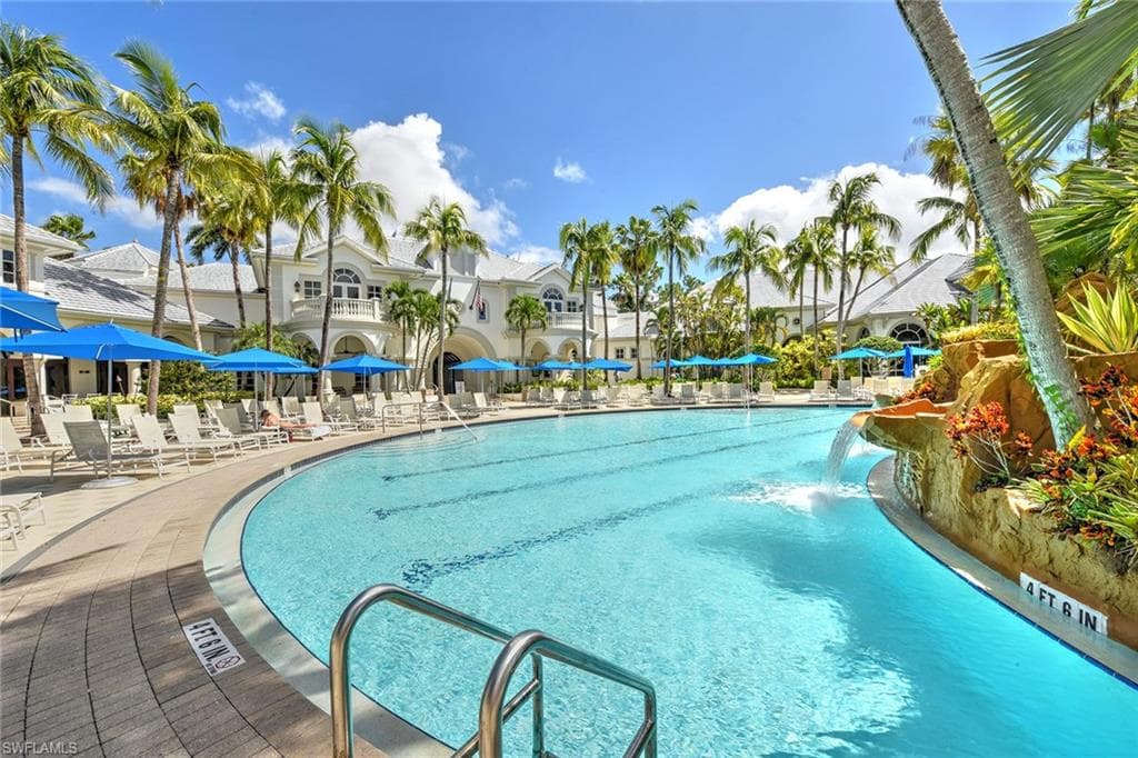 4655 Hawks Nest Way 203, Naples, FL 34114-23