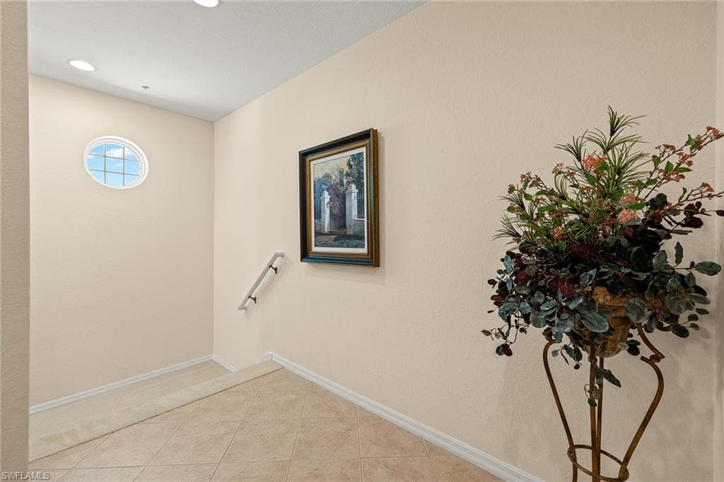 4655 Hawks Nest Way 203, Naples, FL 34114-3