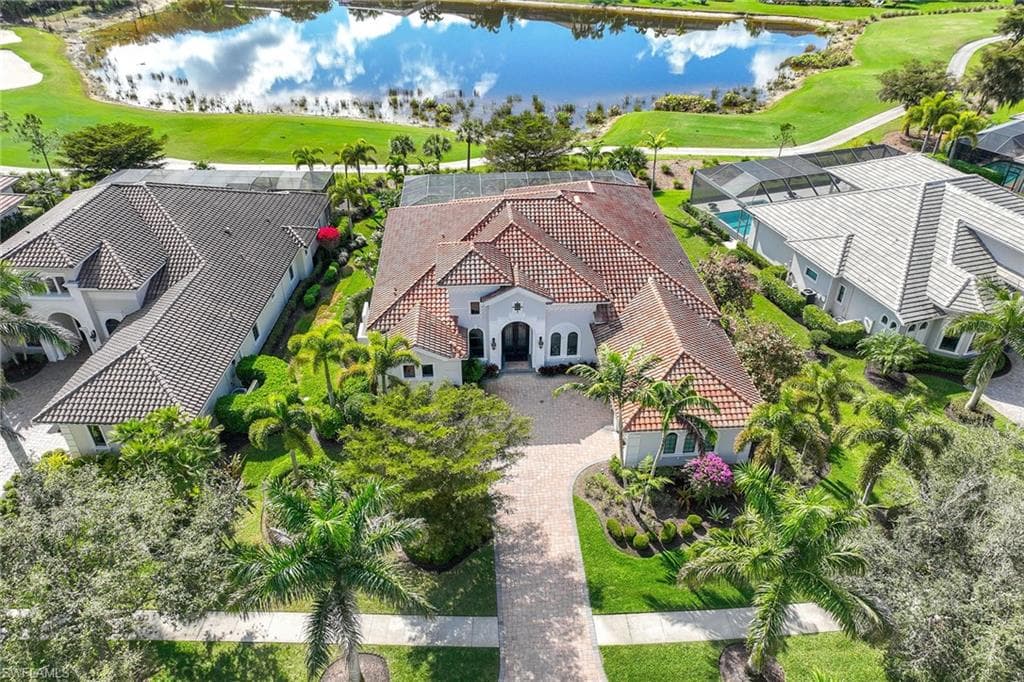 11920 Hedgestone Ct, Naples, FL 34120-2