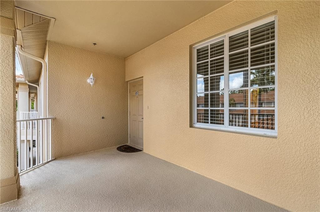 3984 Bishopwood Ct E 205, Naples, FL 34114-34