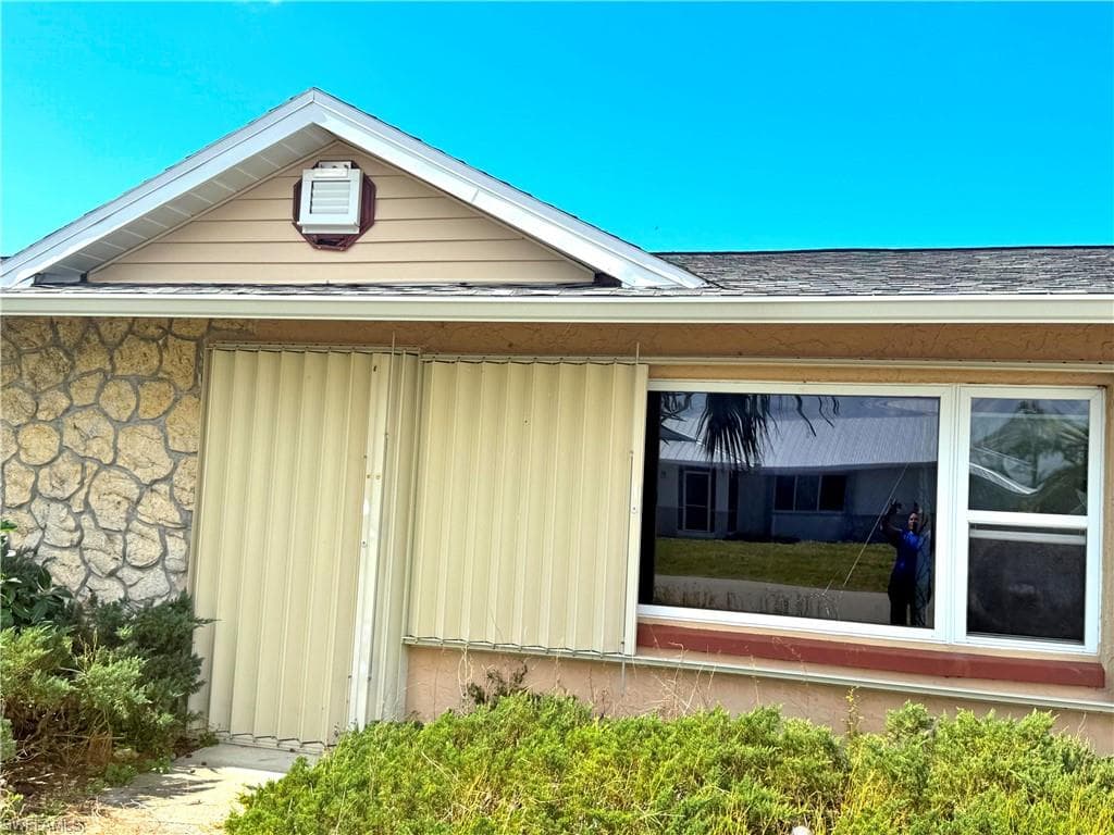 4418 1st Ave, Cape Coral, FL 33914-3