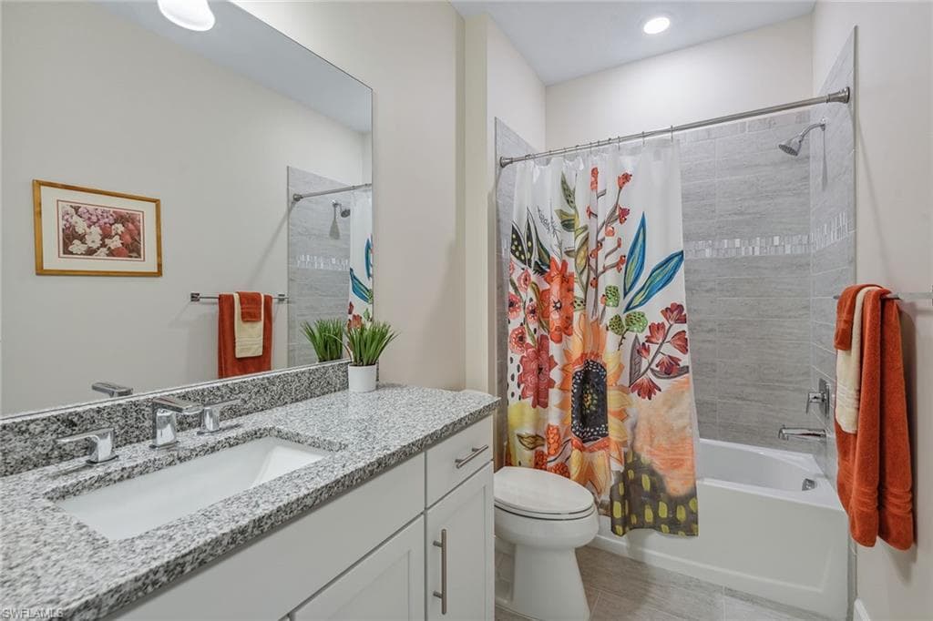 2720 Amaranda Ct, Naples, FL 34114-24