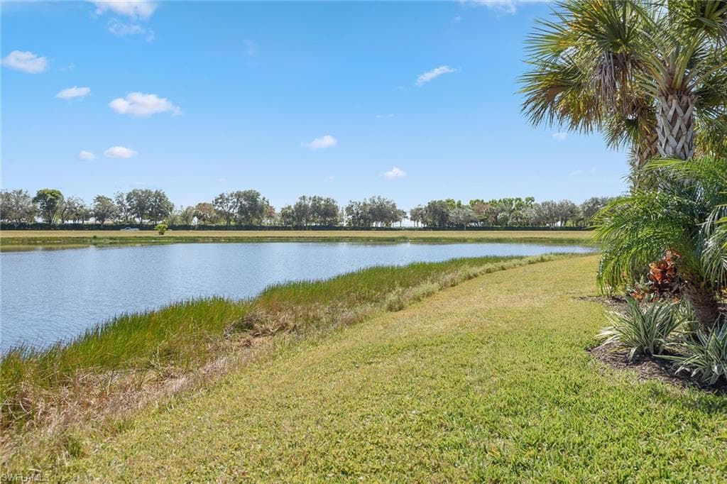 2720 Amaranda Ct, Naples, FL 34114-32