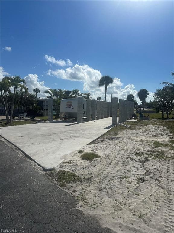 13641 Knot Dr, Fort Myers, FL 33908-2