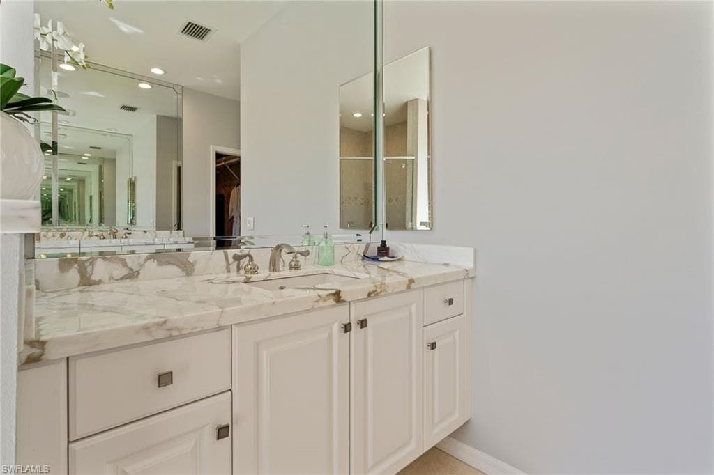 812 Giralda Ct, Marco Island, FL 34145-25