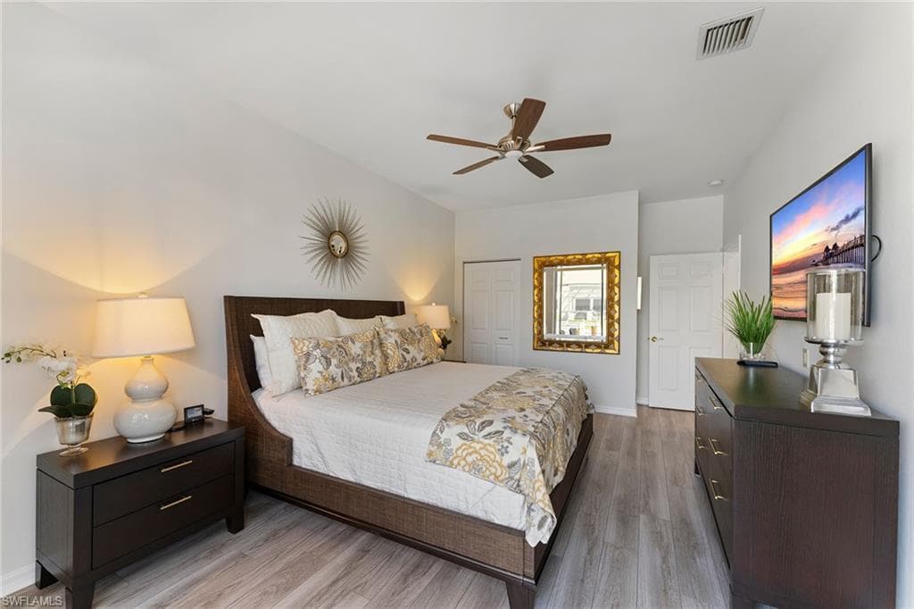 812 Giralda Ct, Marco Island, FL 34145-29