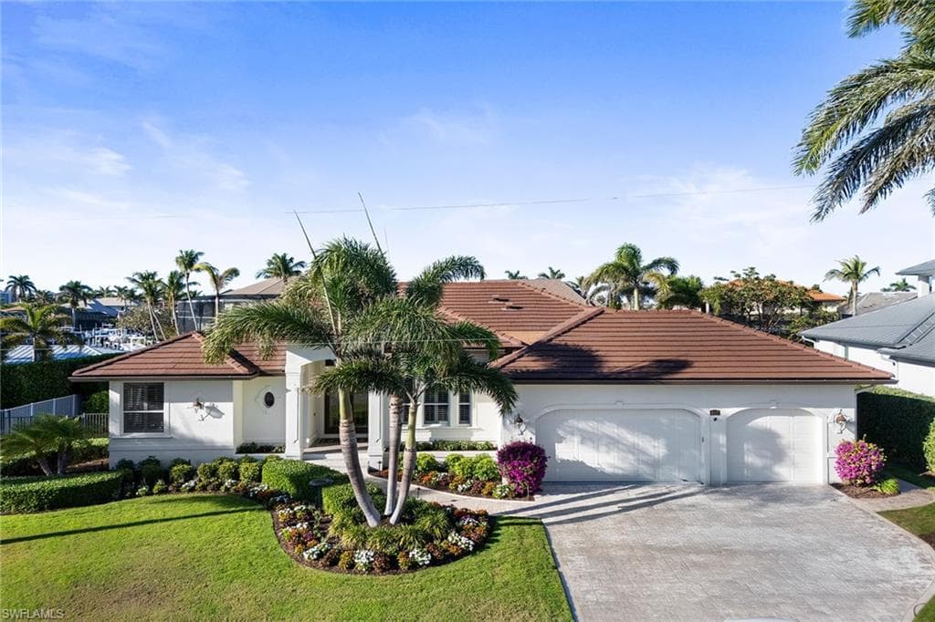 812 Giralda Ct, Marco Island, FL 34145-51