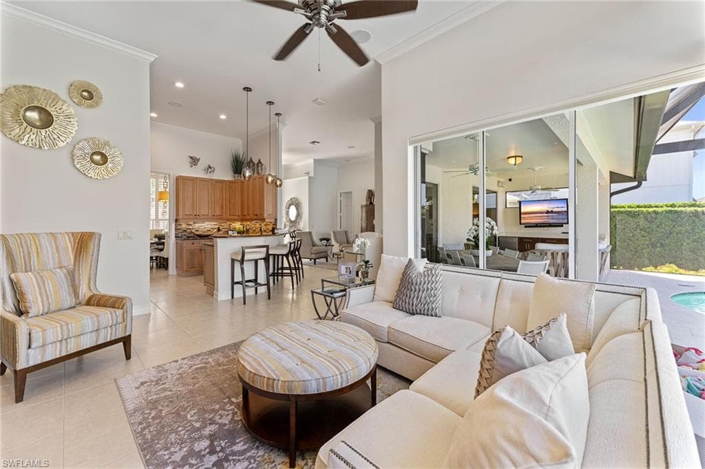 812 Giralda Ct, Marco Island, FL 34145-5