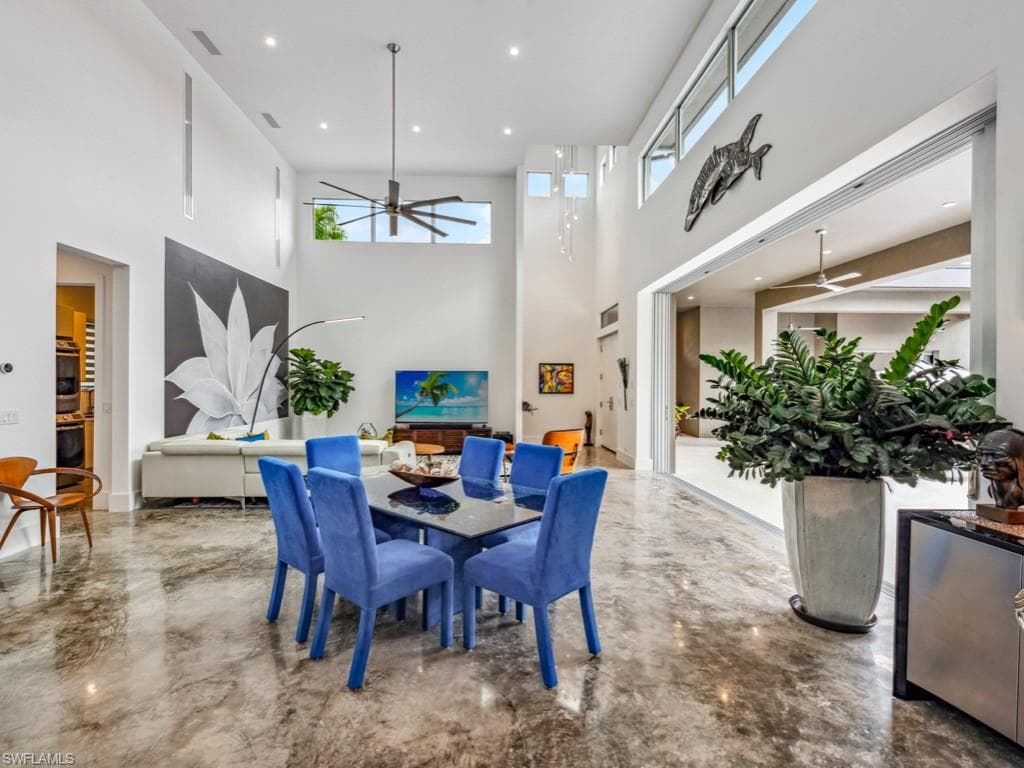 600 Crescent St, Marco Island, FL 34145-12