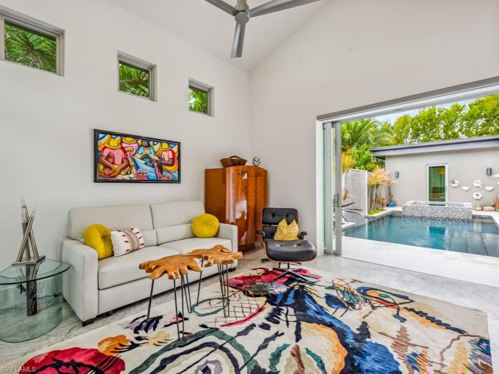 600 Crescent St, Marco Island, FL 34145-28