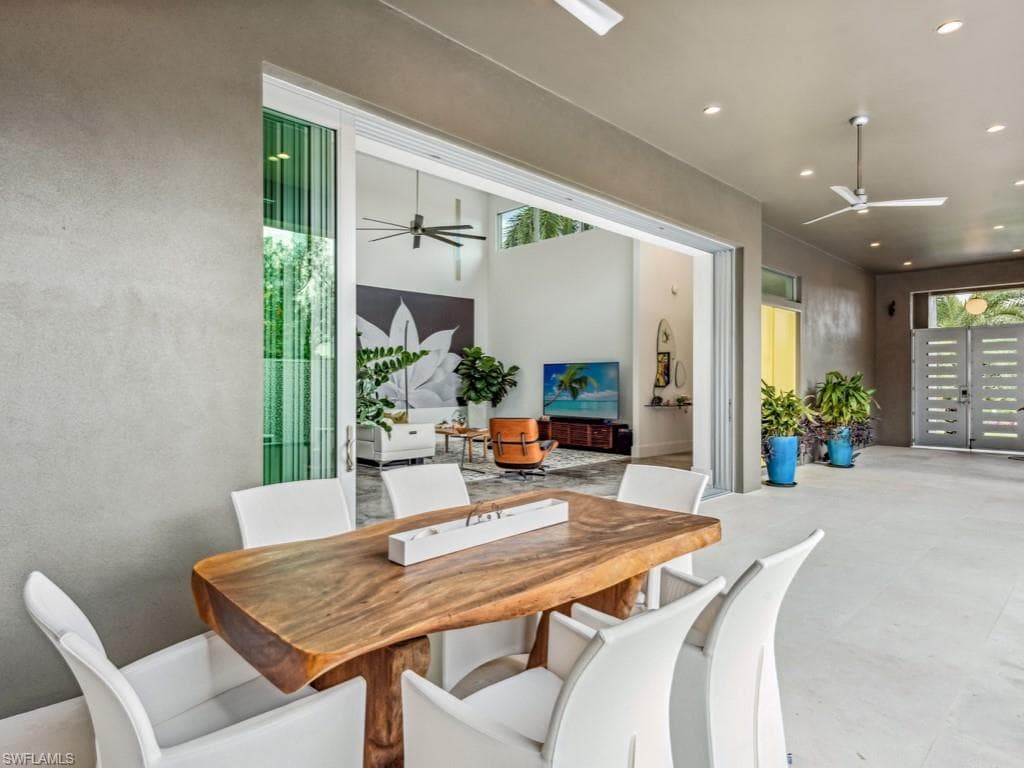 600 Crescent St, Marco Island, FL 34145-39
