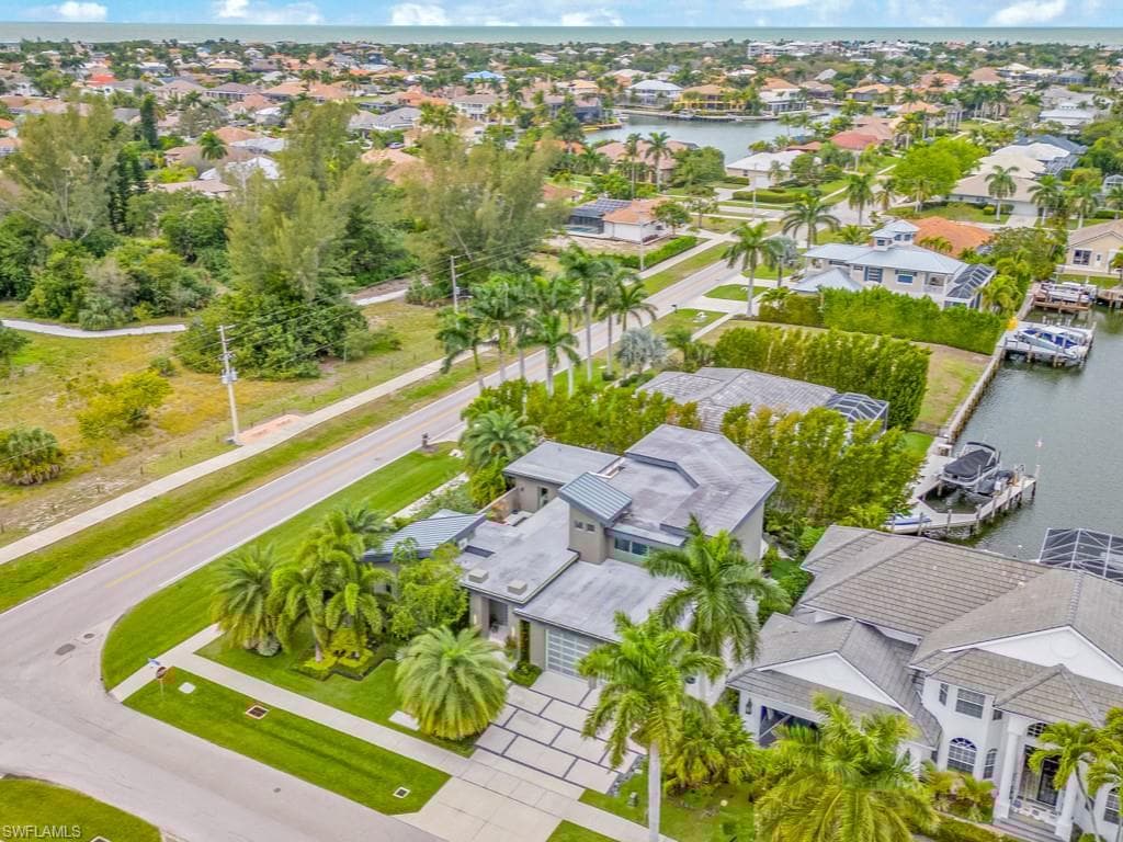 600 Crescent St, Marco Island, FL 34145-45