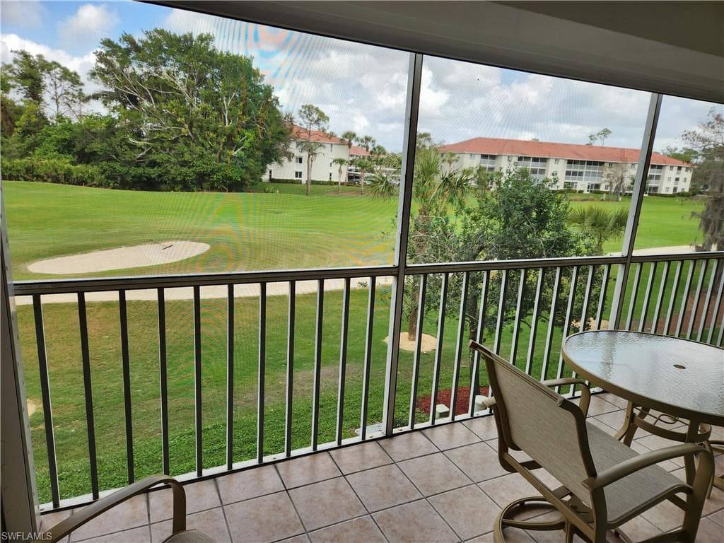 6985 Dennis Cir H204, Naples, FL 34104-15