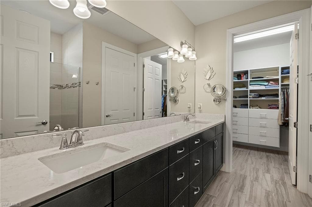 9404 Night Heron Ln, Naples, FL 34120-16