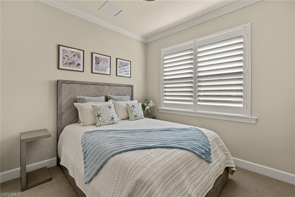 9404 Night Heron Ln, Naples, FL 34120-21