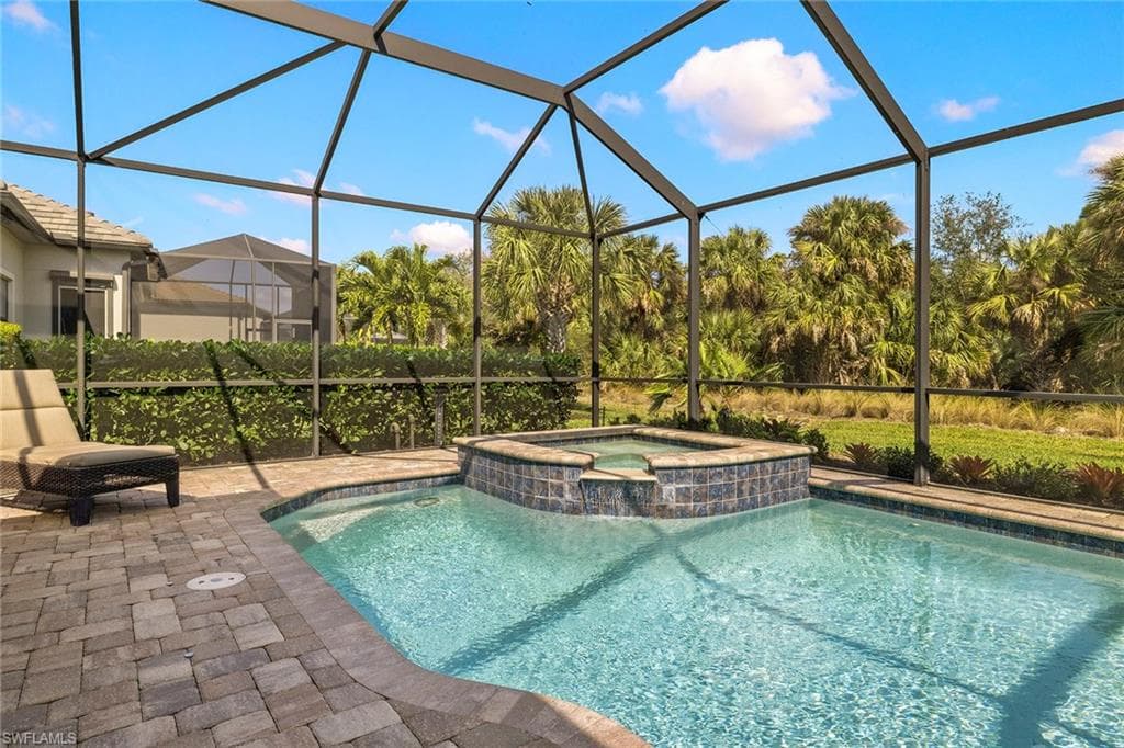 9404 Night Heron Ln, Naples, FL 34120-26