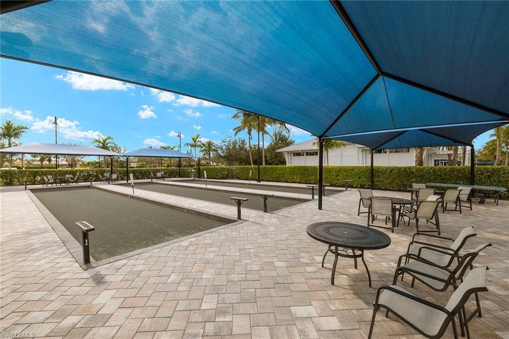 9404 Night Heron Ln, Naples, FL 34120-29