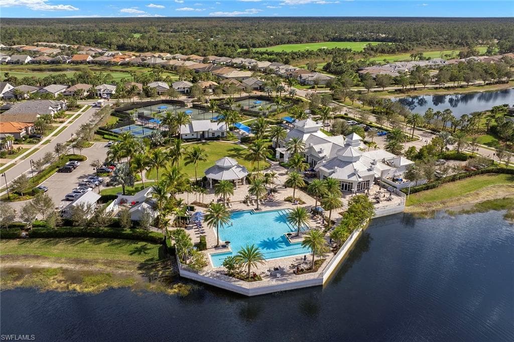9404 Night Heron Ln, Naples, FL 34120-39