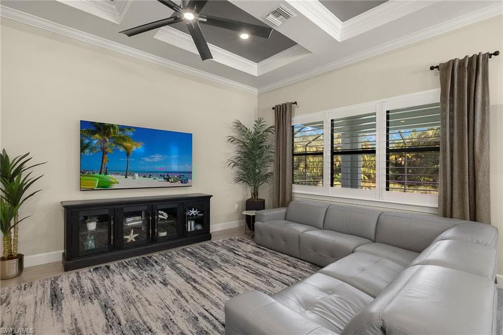 9404 Night Heron Ln, Naples, FL 34120-4