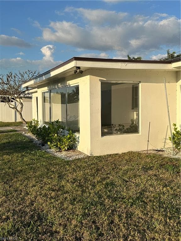 5256 Willow Ct, Cape Coral, FL 33904-5