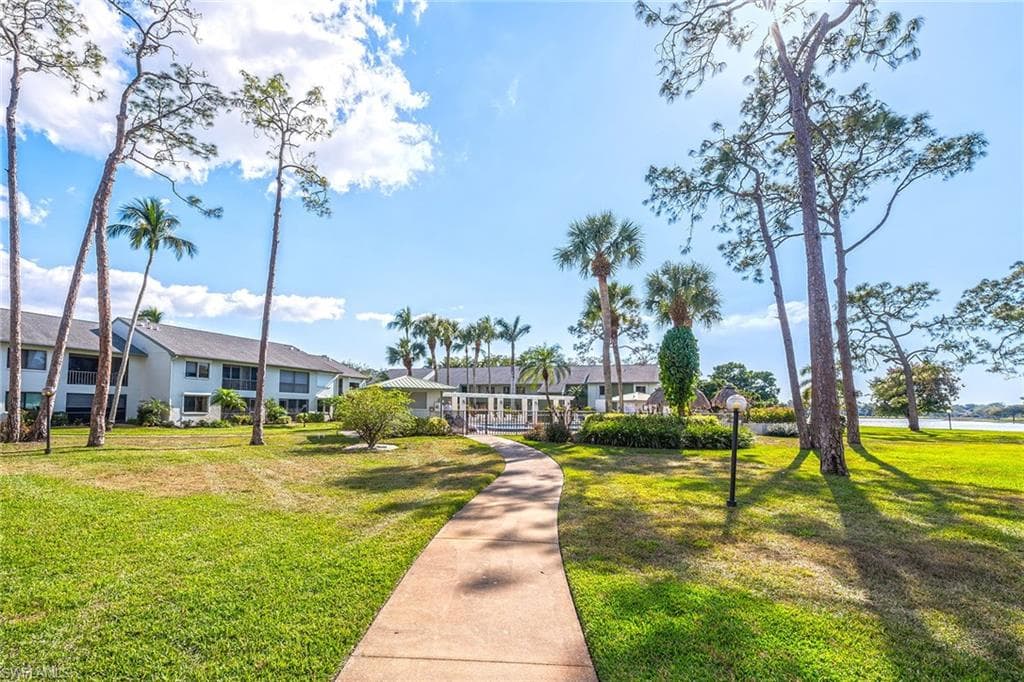 2922 Kings Lake Blvd 2922, Naples, FL 34112-22