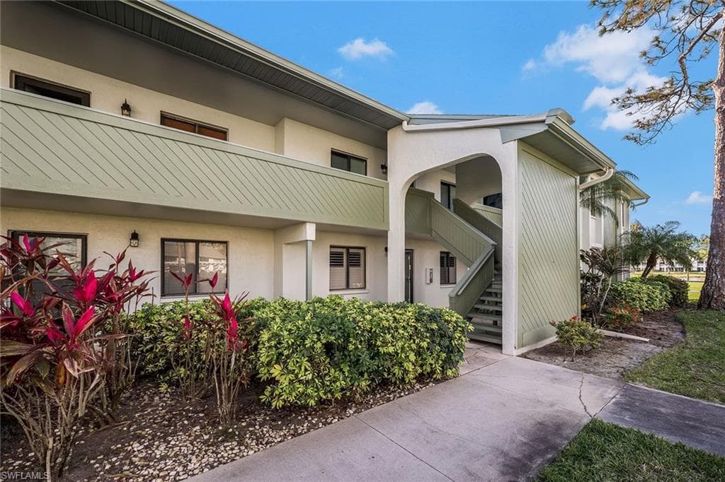 2922 Kings Lake Blvd 2922, Naples, FL 34112-26