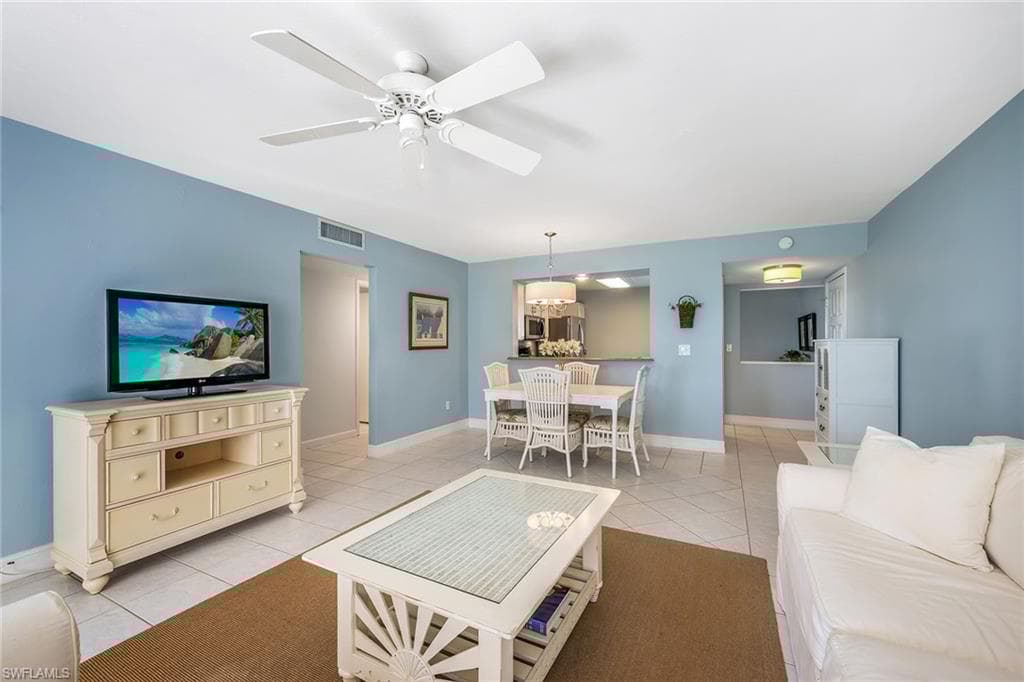 2922 Kings Lake Blvd 2922, Naples, FL 34112-4