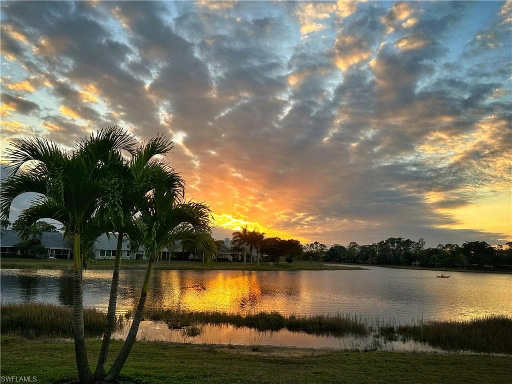 2708 Santa Cruz Blvd, Naples, FL 34112-4