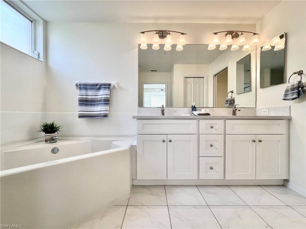 8605 Naples Heritage Dr 2-216, Naples, FL 34112-14