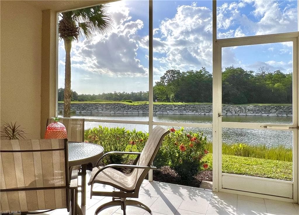 8605 Naples Heritage Dr 2-216, Naples, FL 34112-18