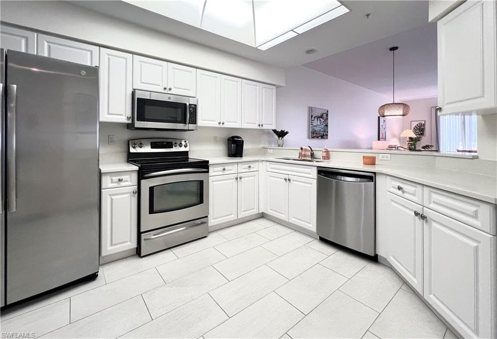 8605 Naples Heritage Dr 2-216, Naples, FL 34112-3