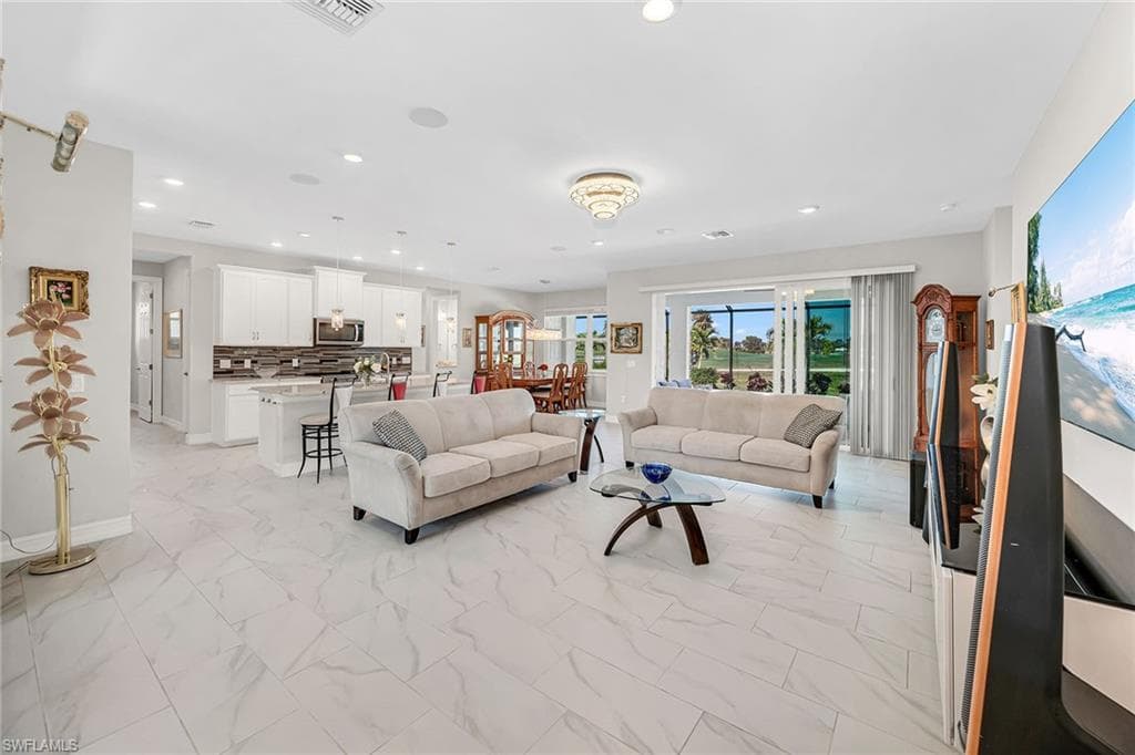 18763 Lake Hammock Dr, Naples, FL 34112-4