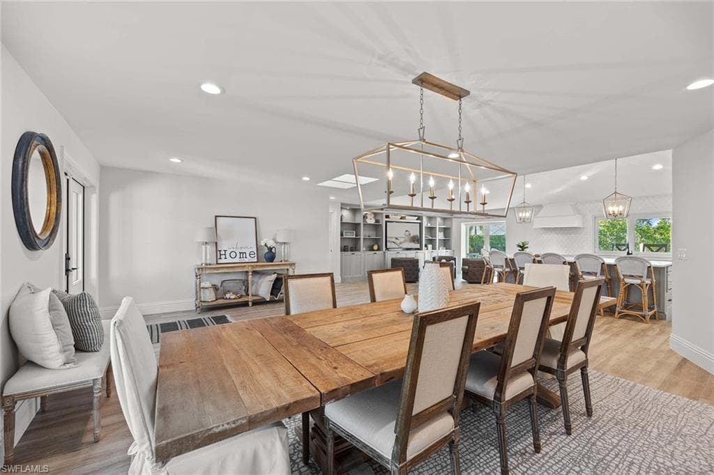 4611 Crayton Rd, Naples, FL 34103-9