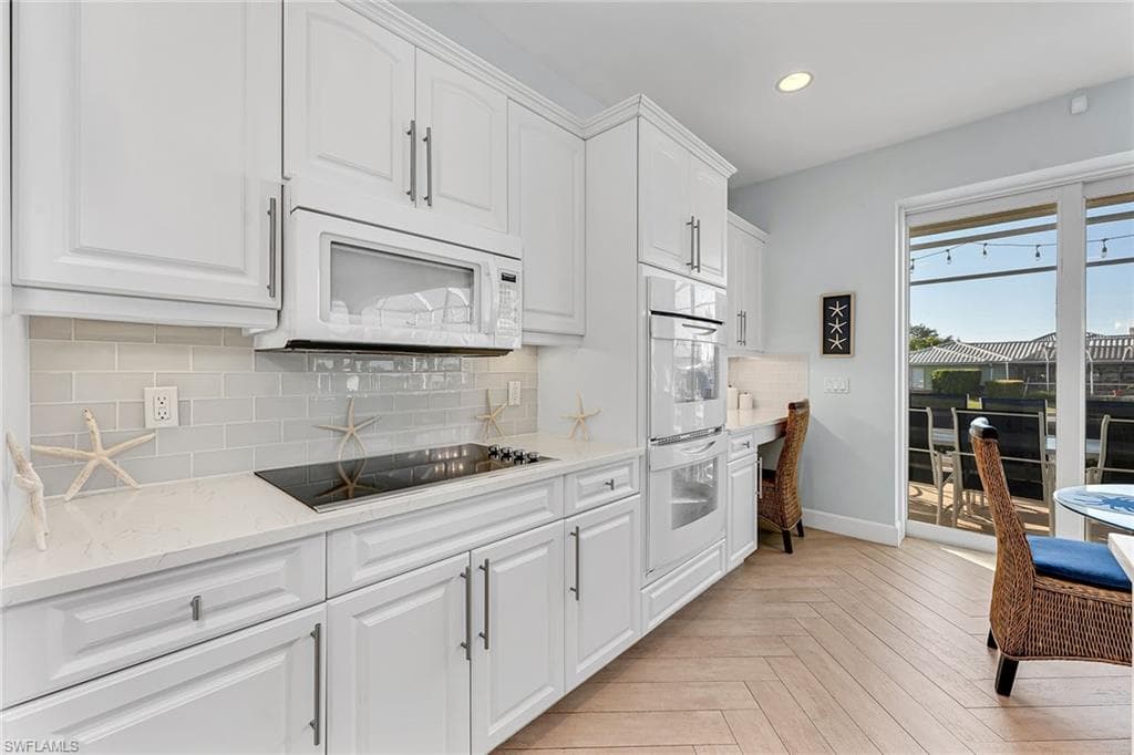 1281 Aruba Ct, Marco Island, FL 34145-9