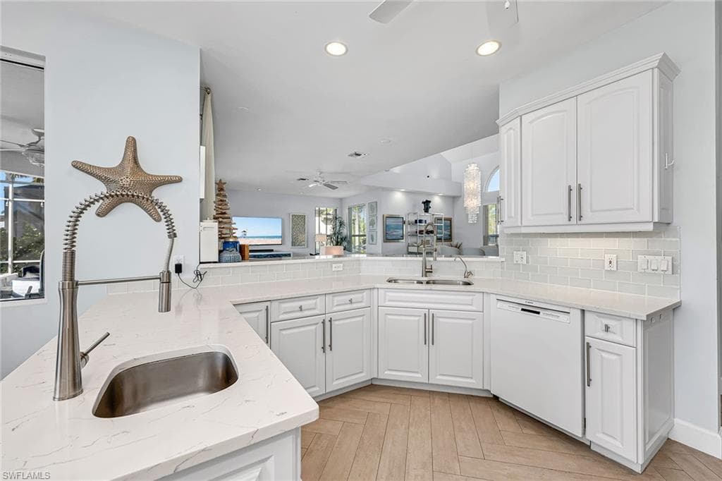 1281 Aruba Ct, Marco Island, FL 34145-10