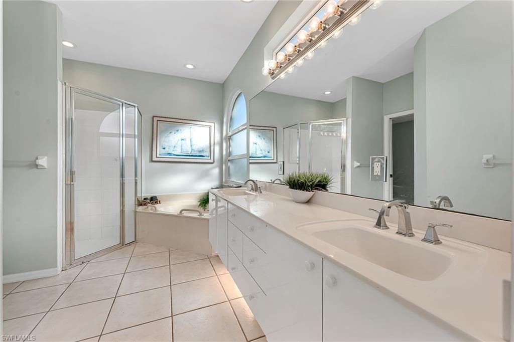 1281 Aruba Ct, Marco Island, FL 34145-20