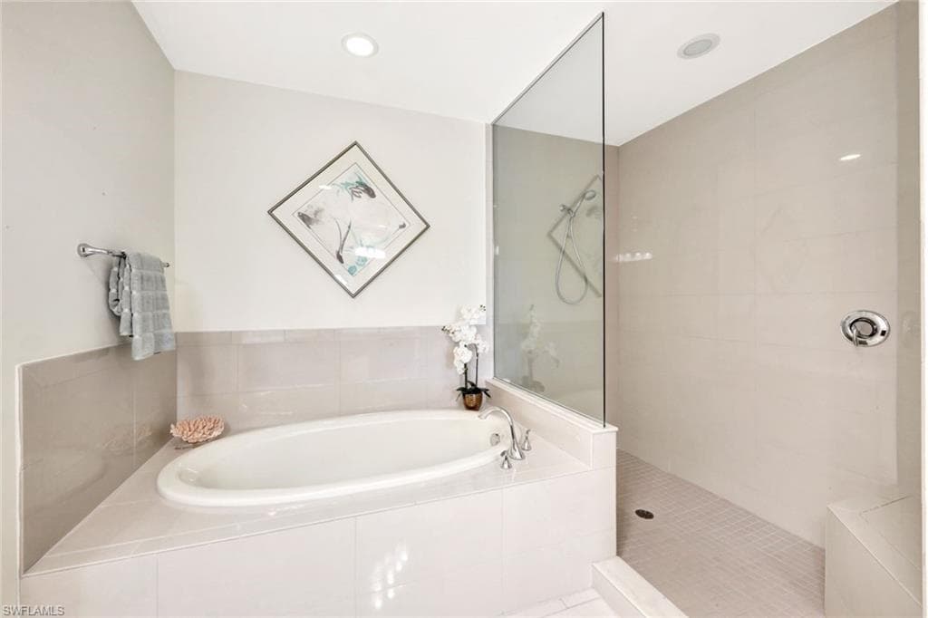 16425 Carrara Way 101, Naples, FL 34110-23