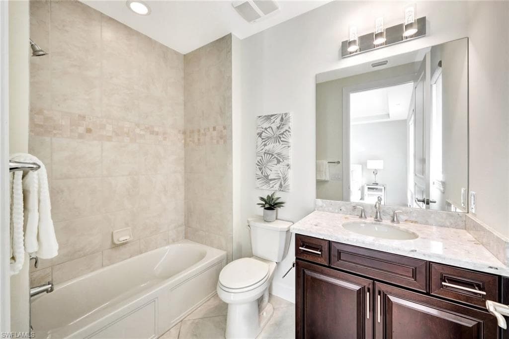 16425 Carrara Way 101, Naples, FL 34110-25