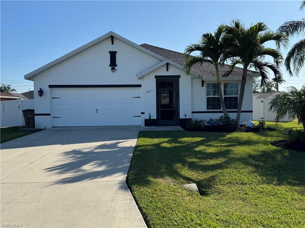 3605 2nd Ave, Cape Coral, FL 33904-3