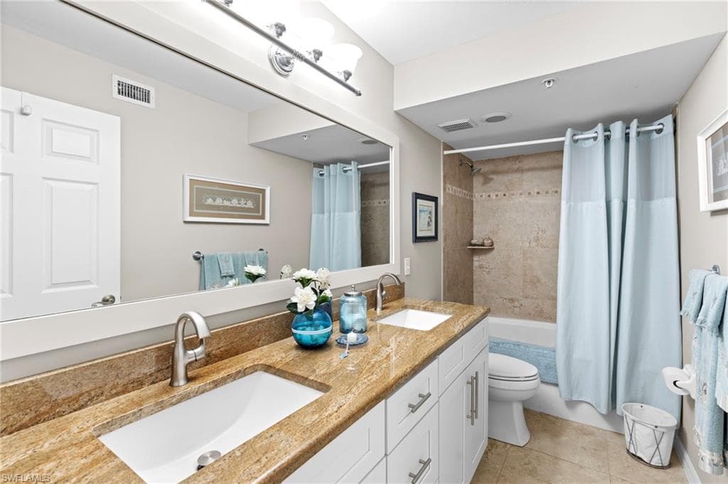 870 Collier Ct 406, Marco Island, FL 34145-10