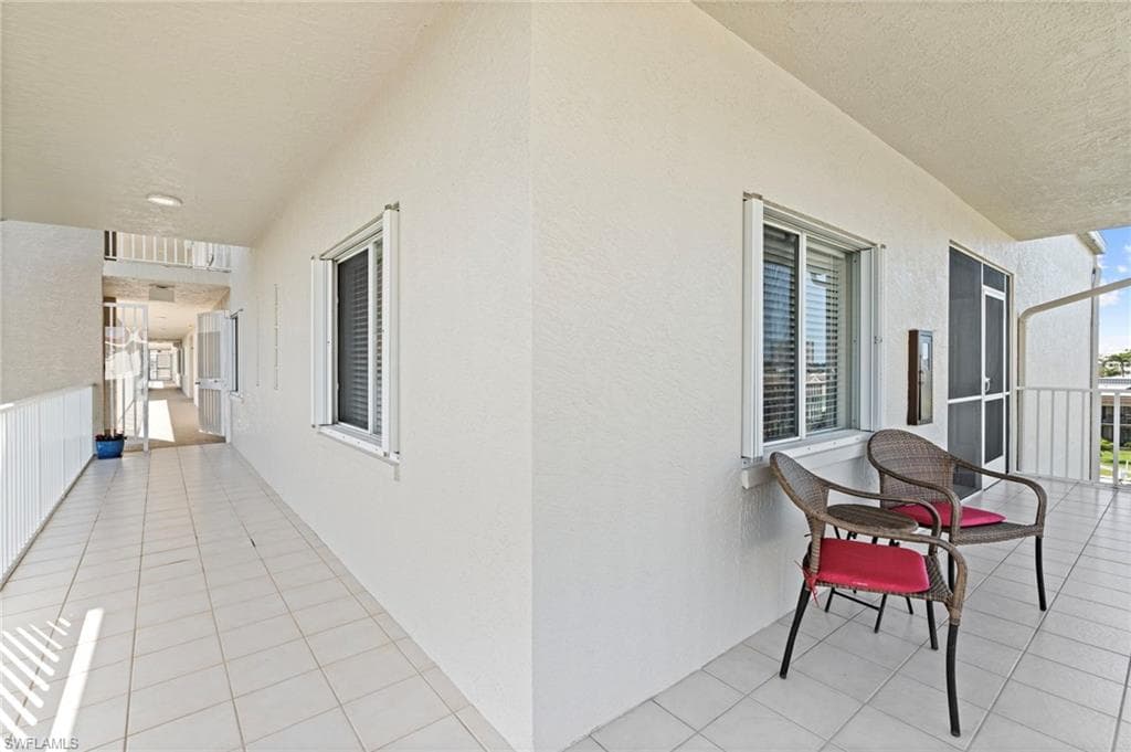 870 Collier Ct 406, Marco Island, FL 34145-14