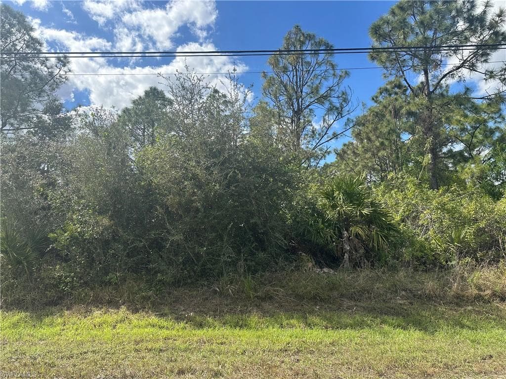5045 44th St NE, Naples, FL 34120-2