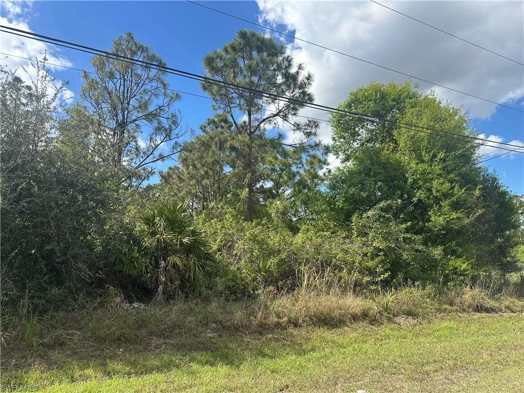 5045 44th St NE, Naples, FL 34120-5