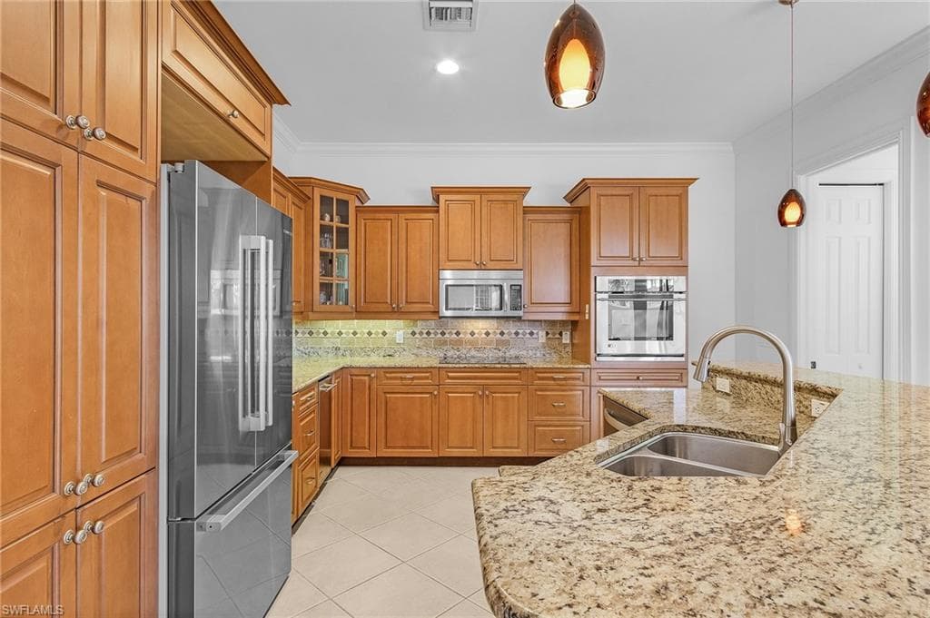 5030 Rustic Oaks Cir, Naples, FL 34105-12
