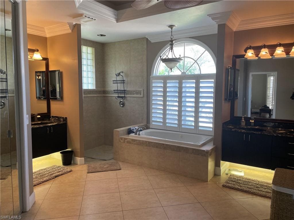 8974 Lely Island Cir, Naples, FL 34113-14