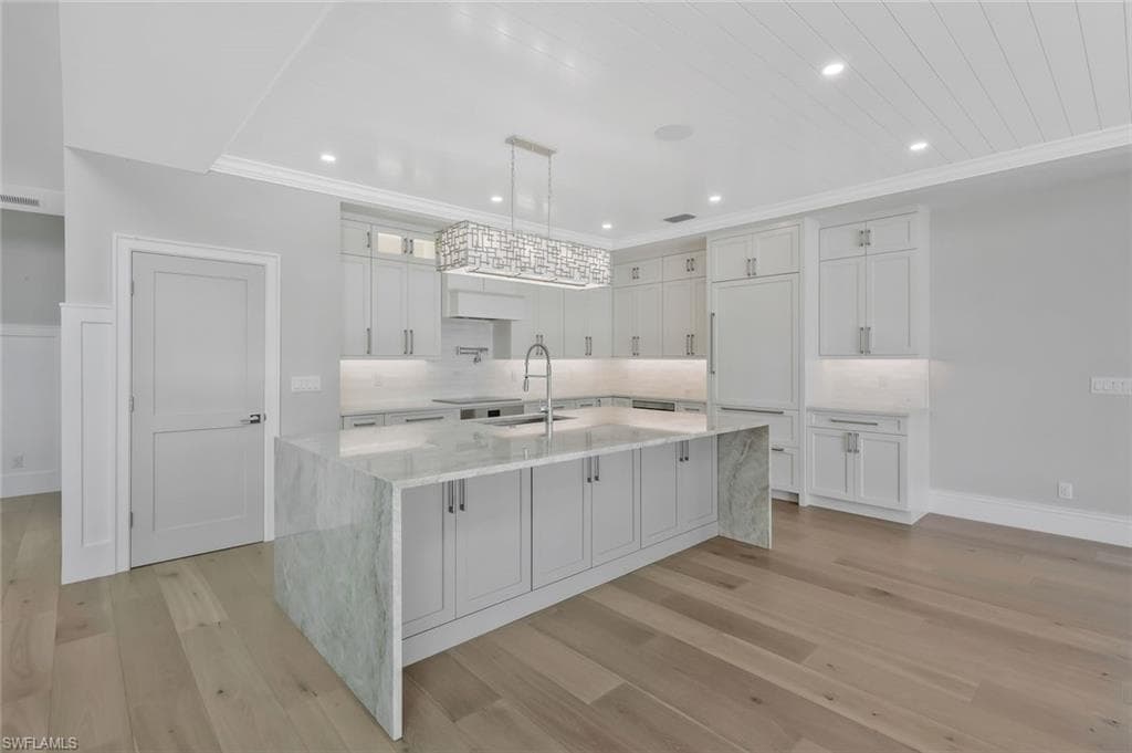 1308 Ridge St, Naples, FL 34103-11